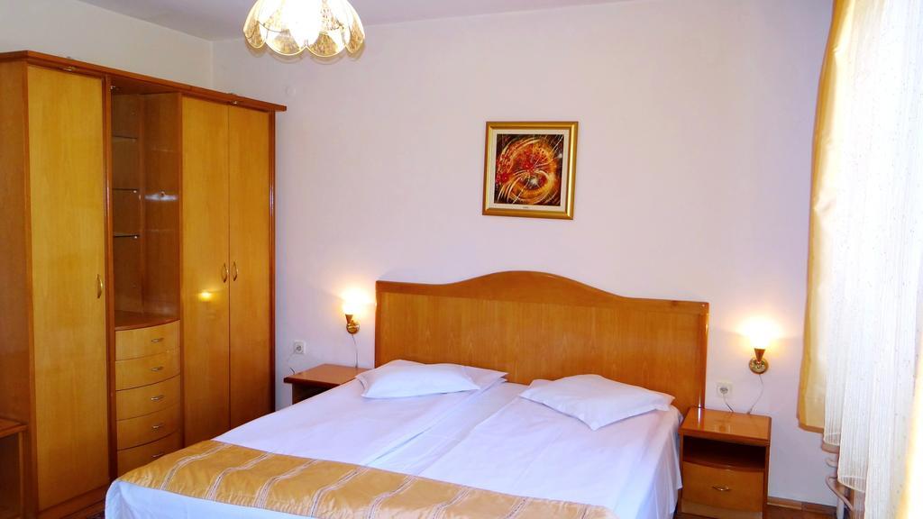 Markita Hotell Velingrad Rum bild